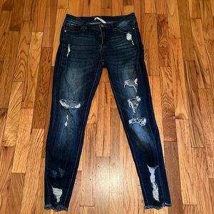 KanCan distressed Jeans